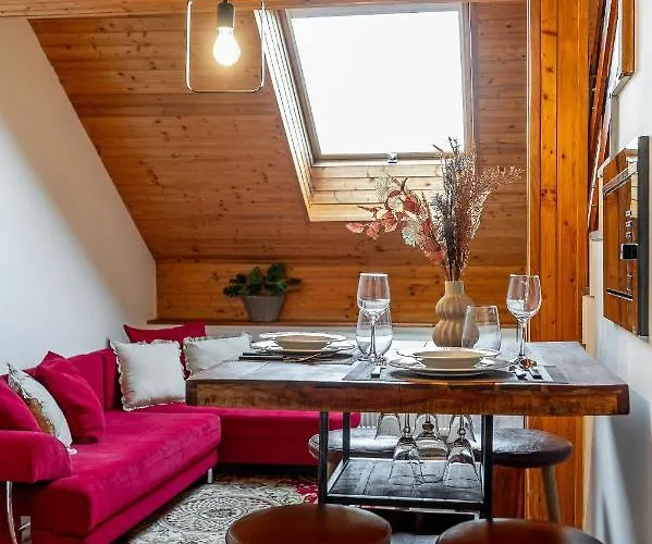 Appartamento Mezonet Na Námestí *